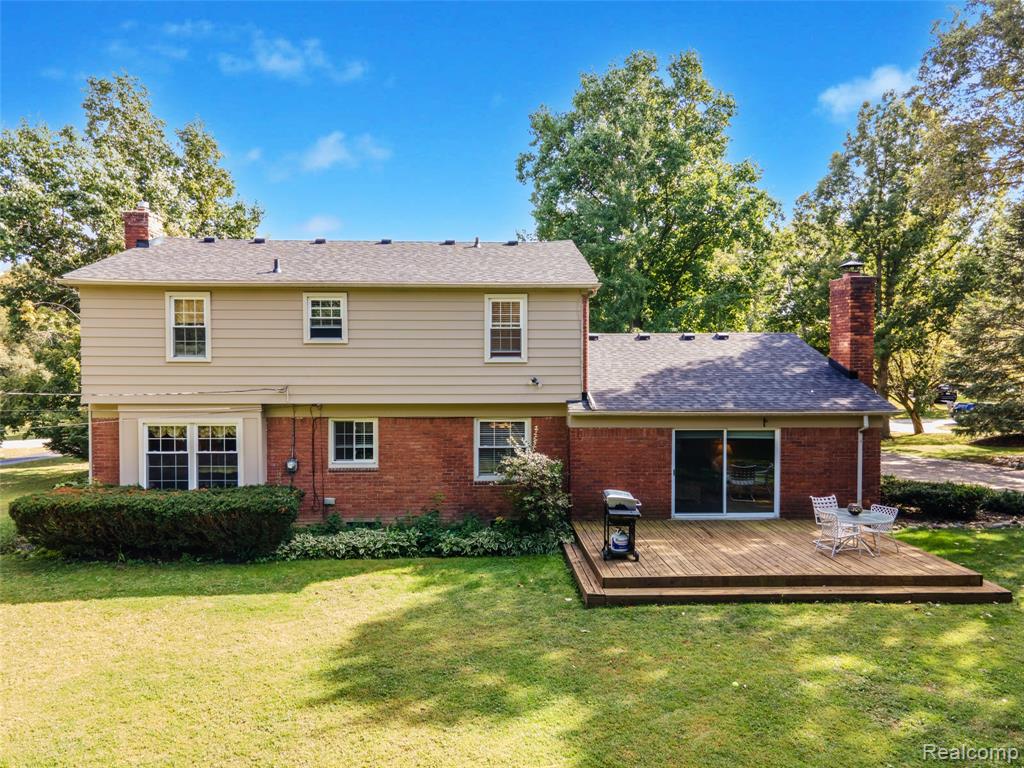 687 Foxhall Road, Bloomfield Hills, MI 48304 — Photo 36