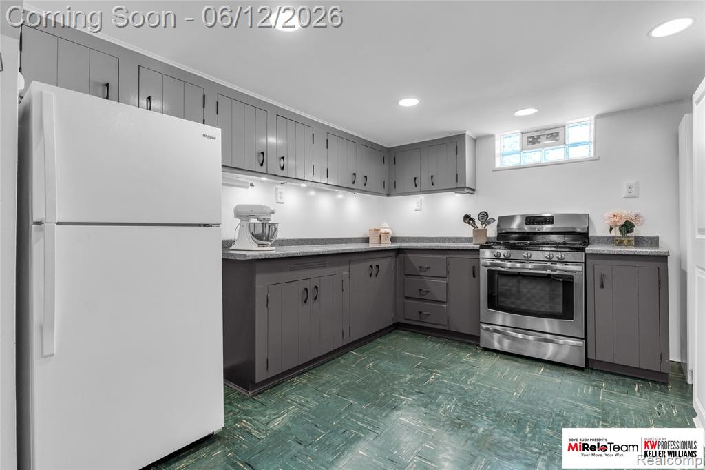 19525 Dalby, Redford, MI 48240 — Photo 19