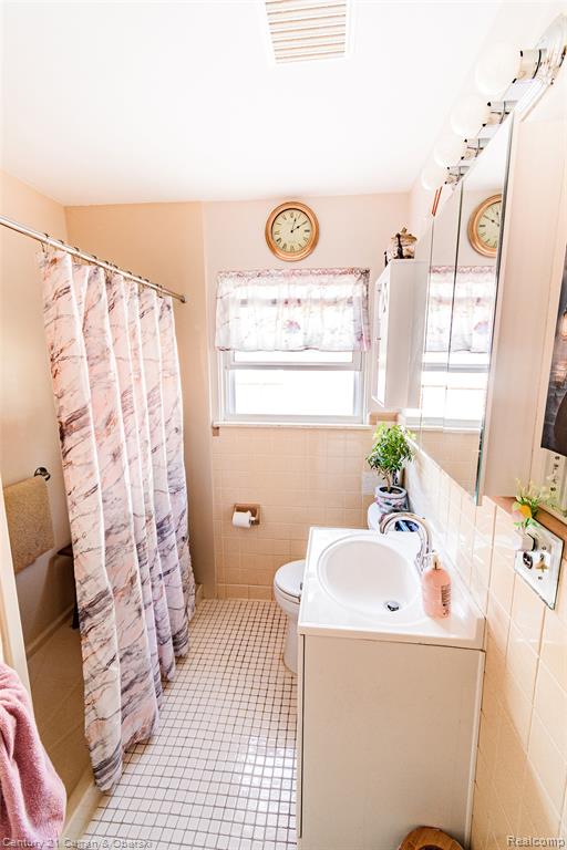 4644 Gertrude Street, Dearborn Heights, MI 48125 — Photo 11