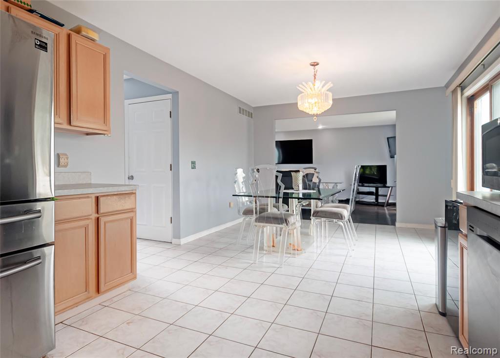 46158 Duke Drive, New Baltimore, MI — Photo 14
