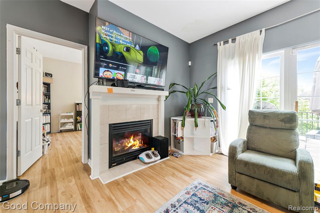 4742 Maddie Lane, Dearborn, MI 48126 — Photo 7
