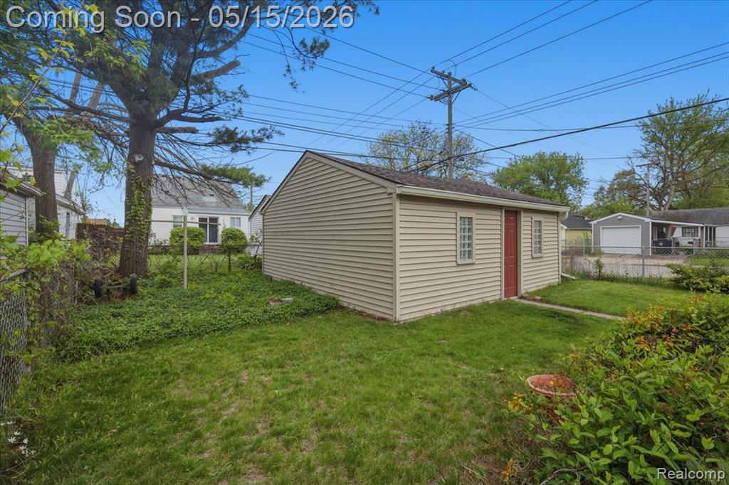 23200 Forest Street, Oak Park, MI 48237 — Photo 34