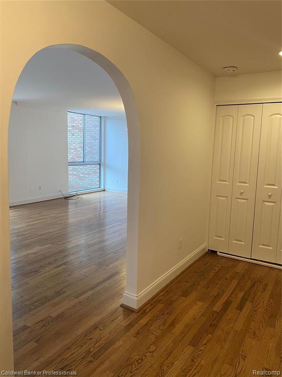 4043 W Maple Road, Bloomfield Hills, MI — Photo 6
