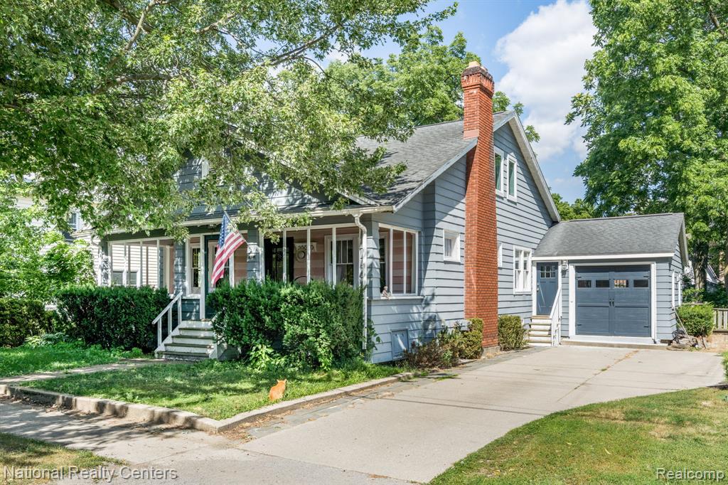 134 N Anderson Street, Lake Orion, MI 48362