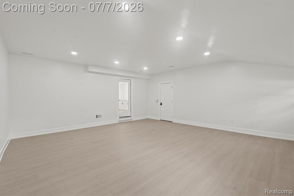 5671 Shadow Lane, Bloomfield Hills, MI 48302 — Photo 28