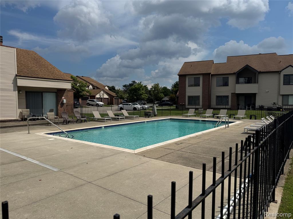 6580 Ridgefield Circle, West Bloomfield, MI — Photo 13