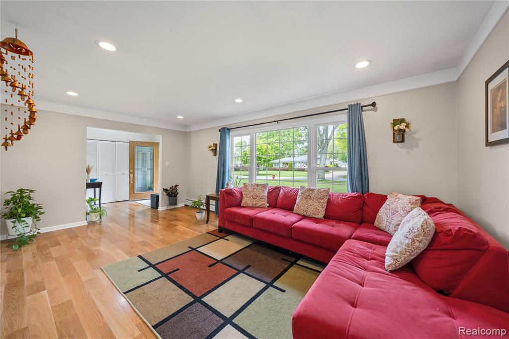 4118 CHERRYWOOD Drive, Troy, MI 48098 — Photo 5