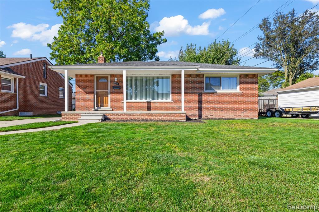 6727 Hawthorne Street, Garden City, MI — Photo 2