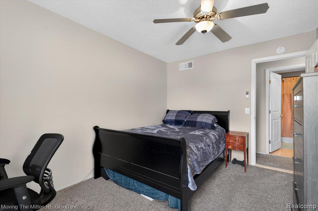 13153 Lake Point Boulevard, Belleville, MI 48111 — Photo 24