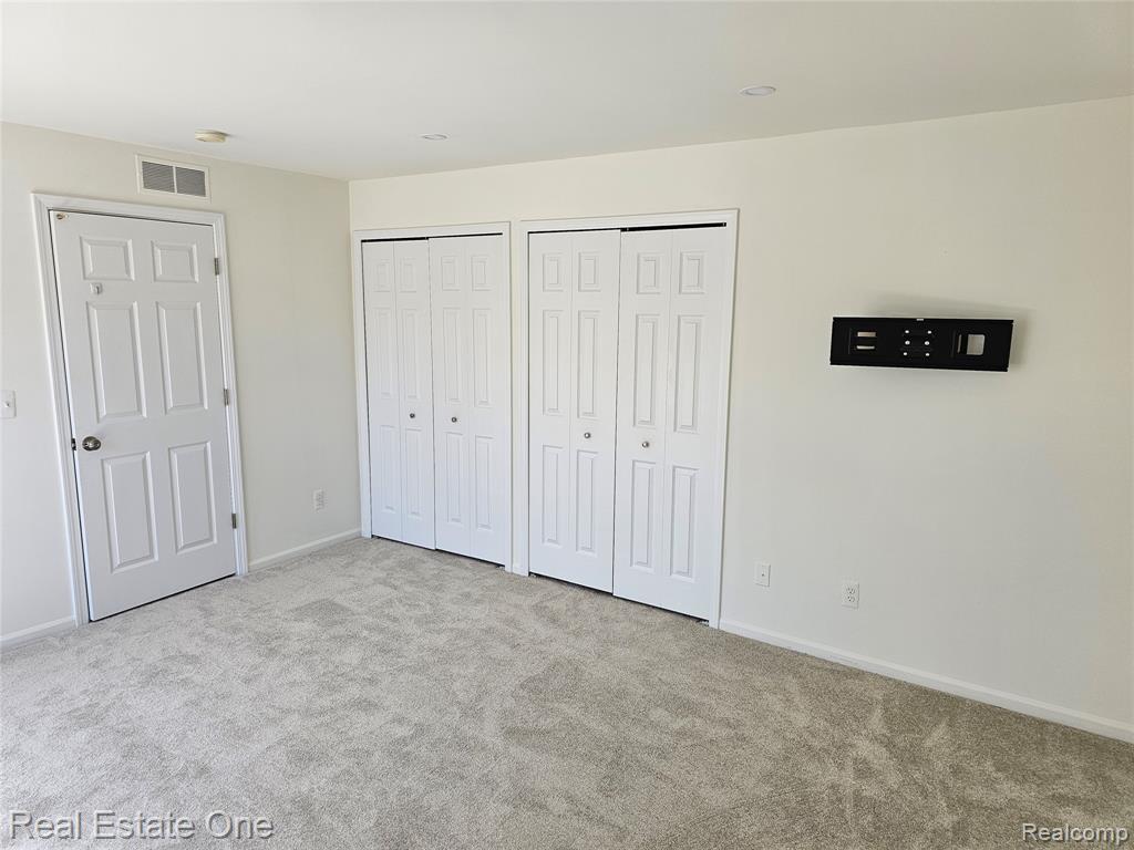 56401 Scotland Boulevard, Shelby Twp, MI 48316 — Photo 9