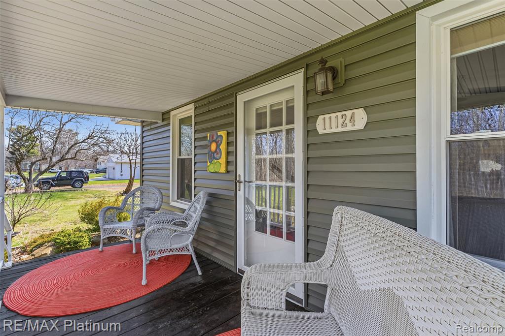 11124 White Lake Road, Fenton, MI 48430 — Photo 13