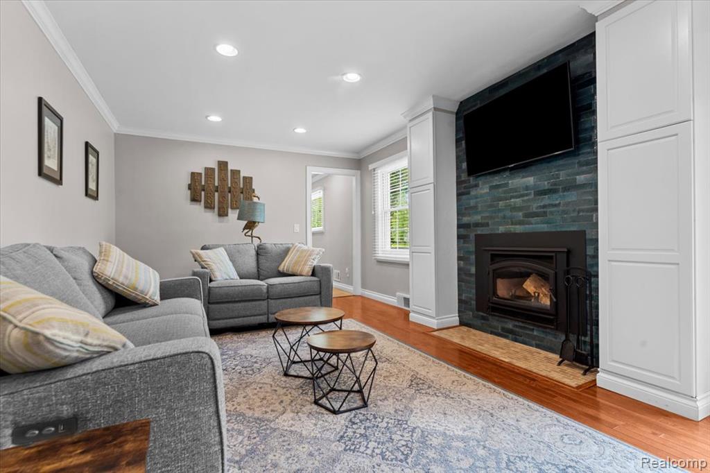 931 S Shady Hollow Circle, Bloomfield Hills, MI 48304 — Photo 9