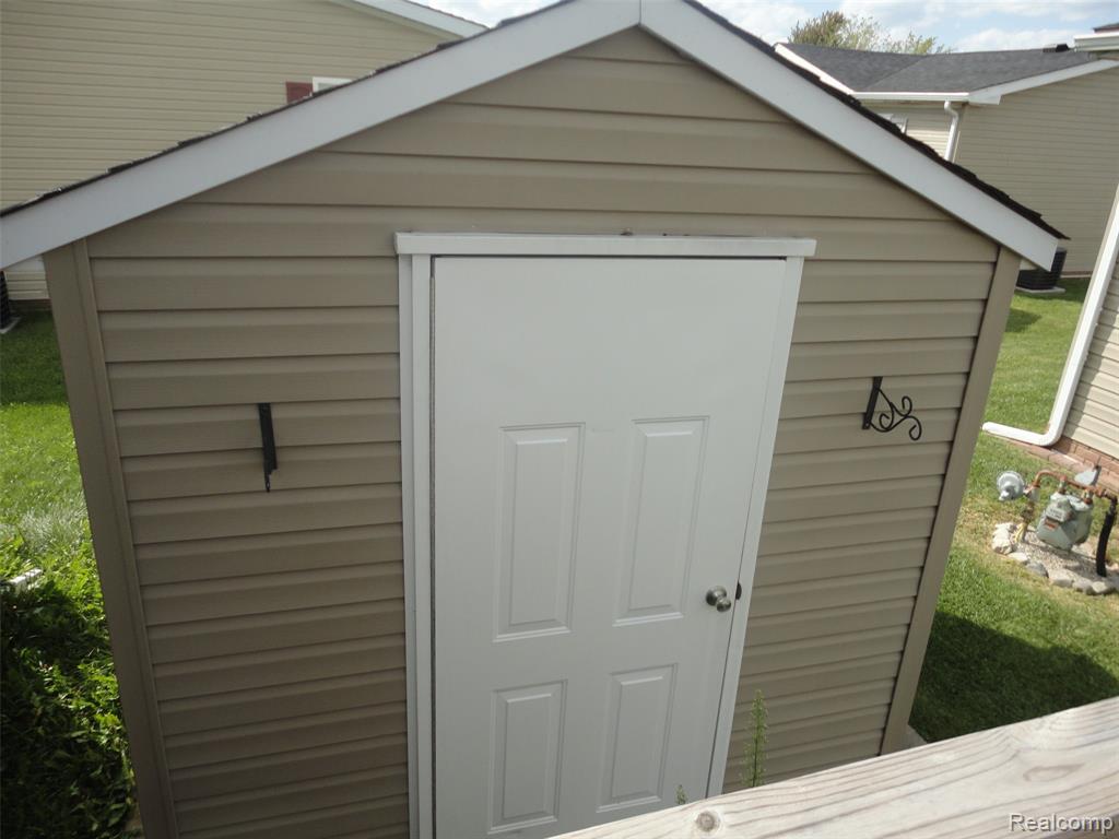 13463 Pear Street, Carleton, MI 48117 — Photo 5