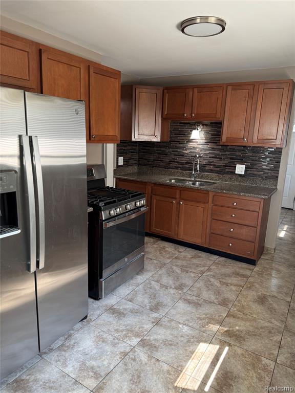 8220 Lozier Avenue, Warren, MI 48089 — Photo 11