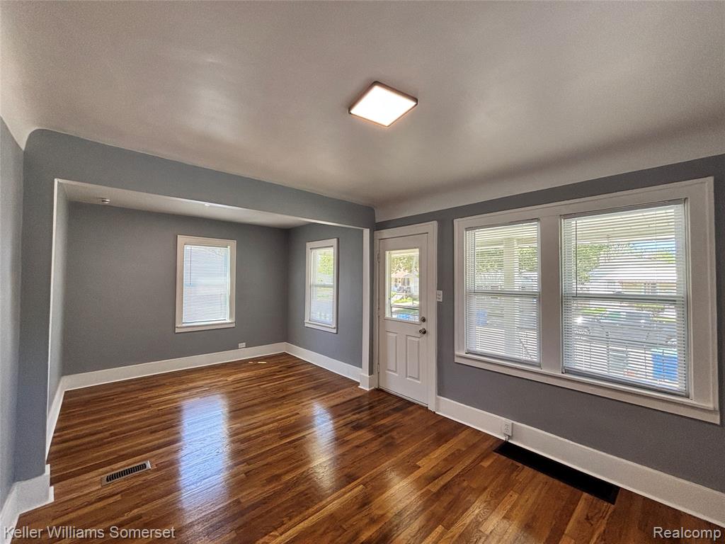 7028 Studebaker Avenue, Warren, MI 48091 — Photo 2