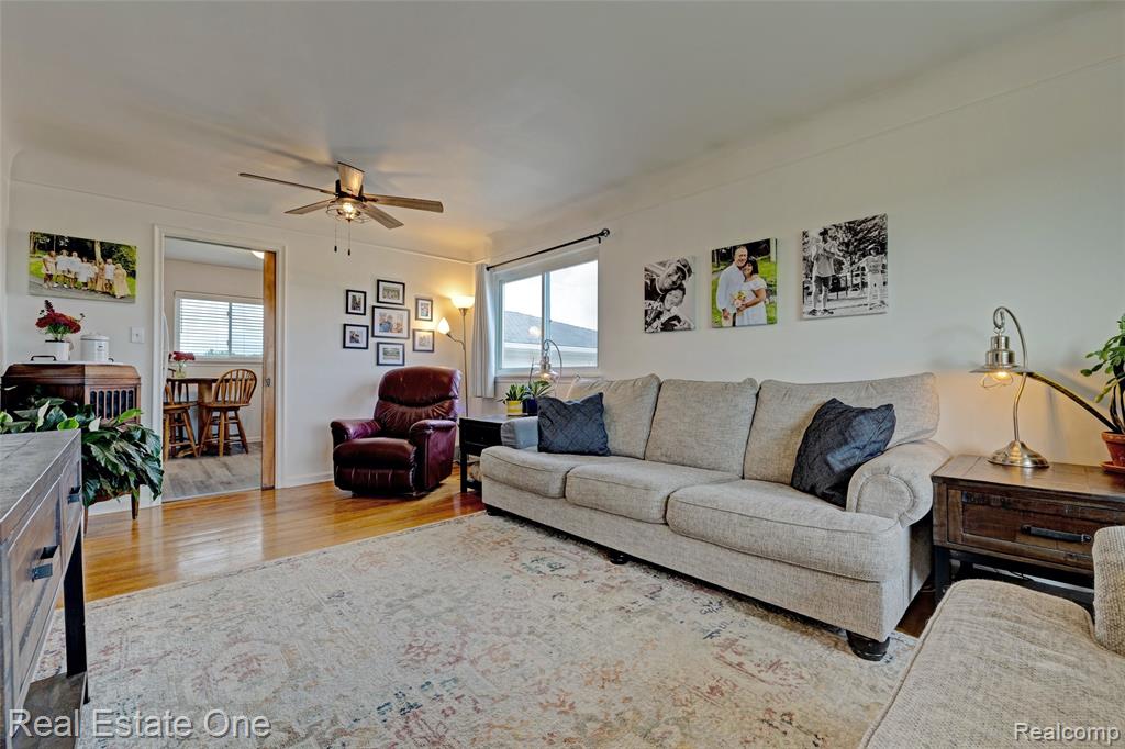 9772 Crawford Road, Columbus, MI — Photo 5