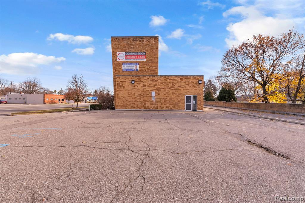 26095 5 Mile Road, Redford, MI 48239 — Photo 15