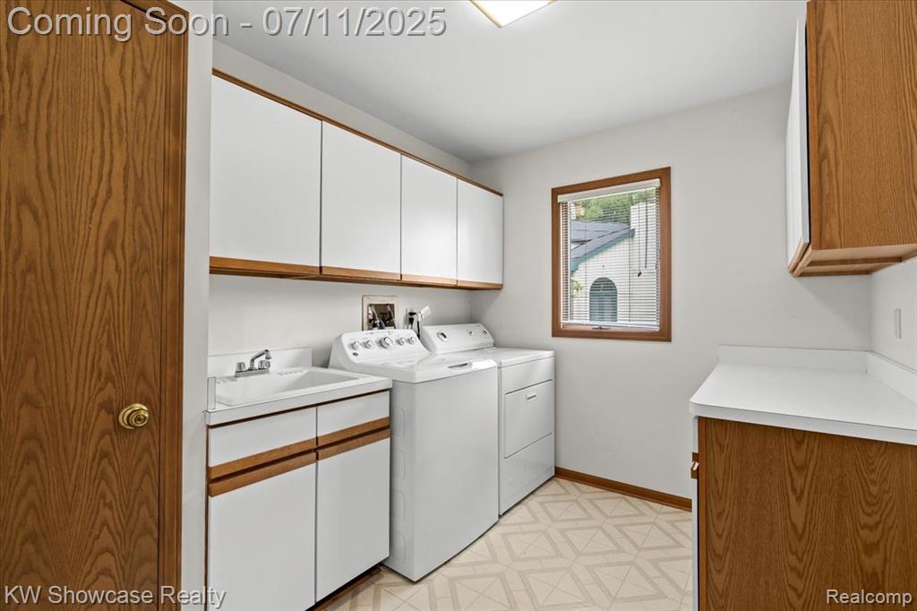 773 Sibley Court, Wixom, MI 48393 — Photo 16