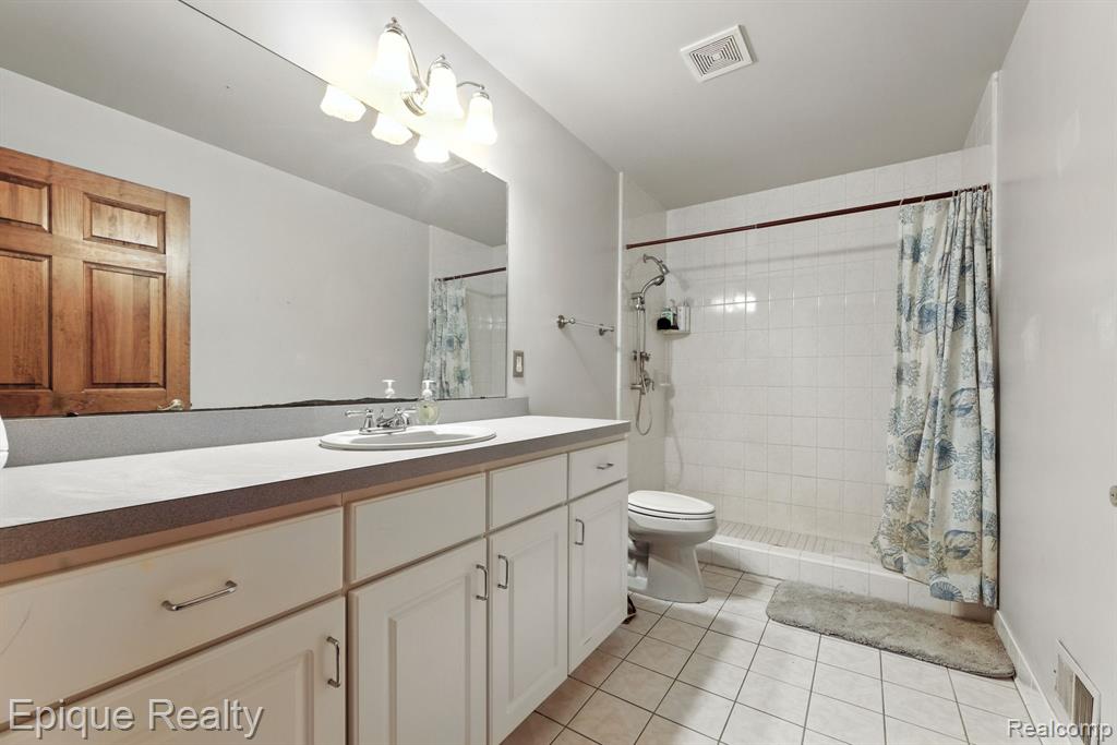 4294 Rochester Road, Dryden, MI 48428 — Photo 5