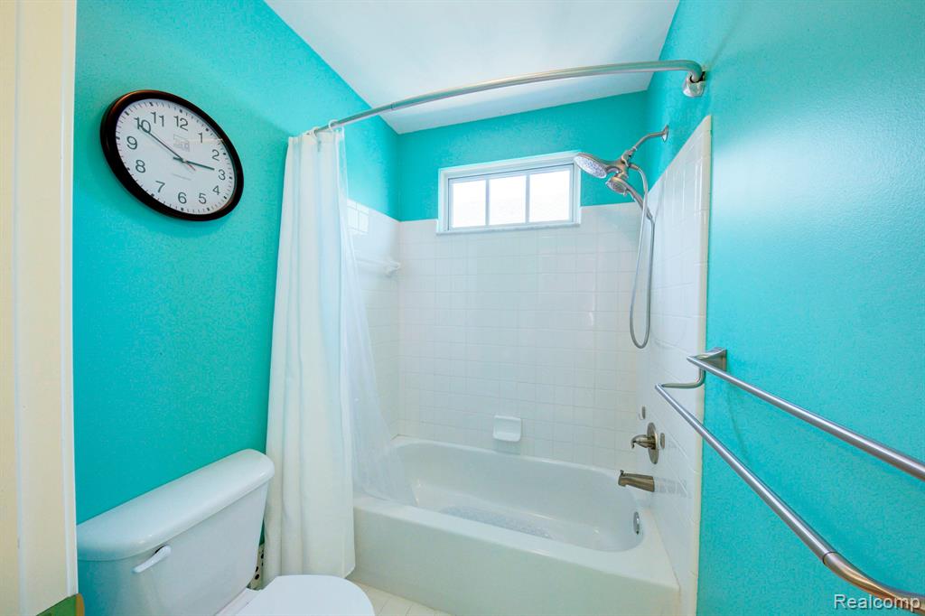 455 Constitution Street, Canton, MI 48188 — Photo 41