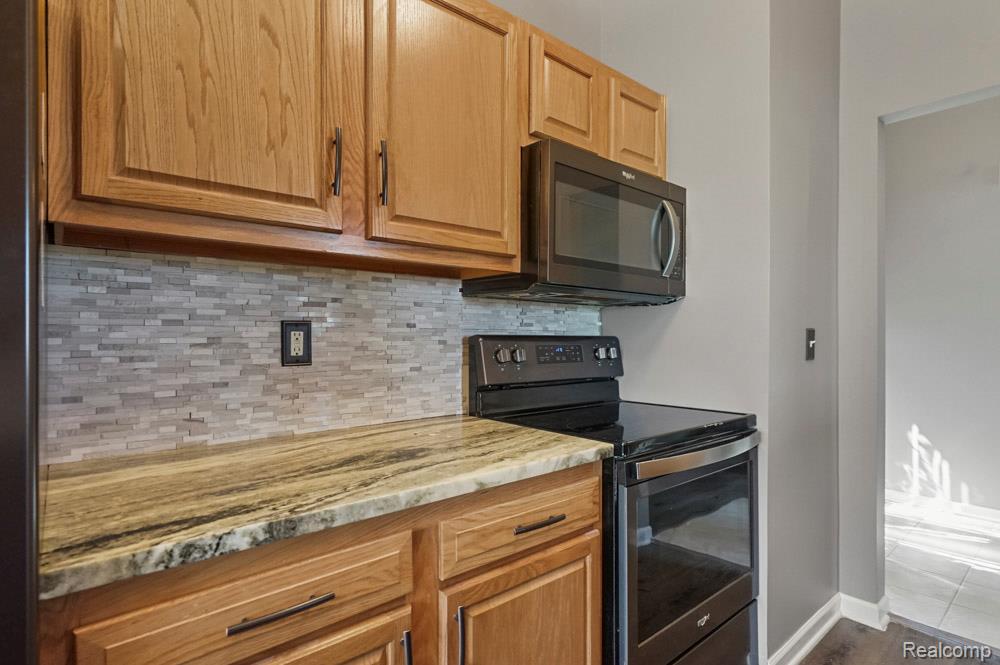 70298 Sunny Brook Lane, Richmond, MI 48062 — Photo 12