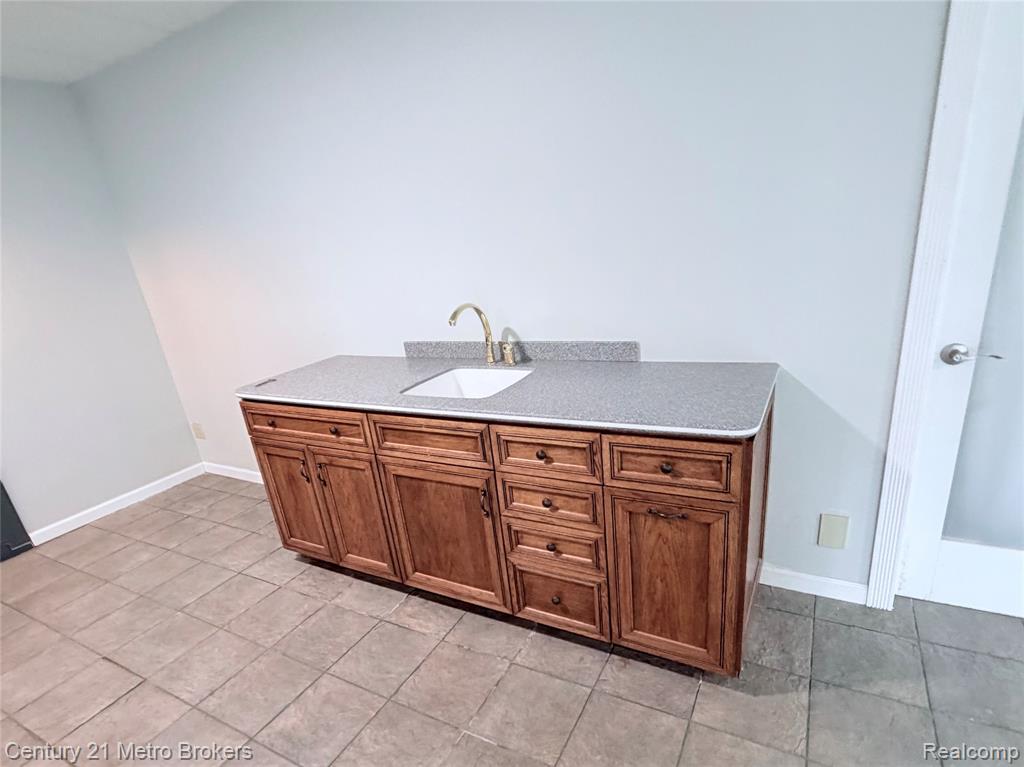 5484 Wakefield Road, Grand Blanc, MI 48439 — Photo 30