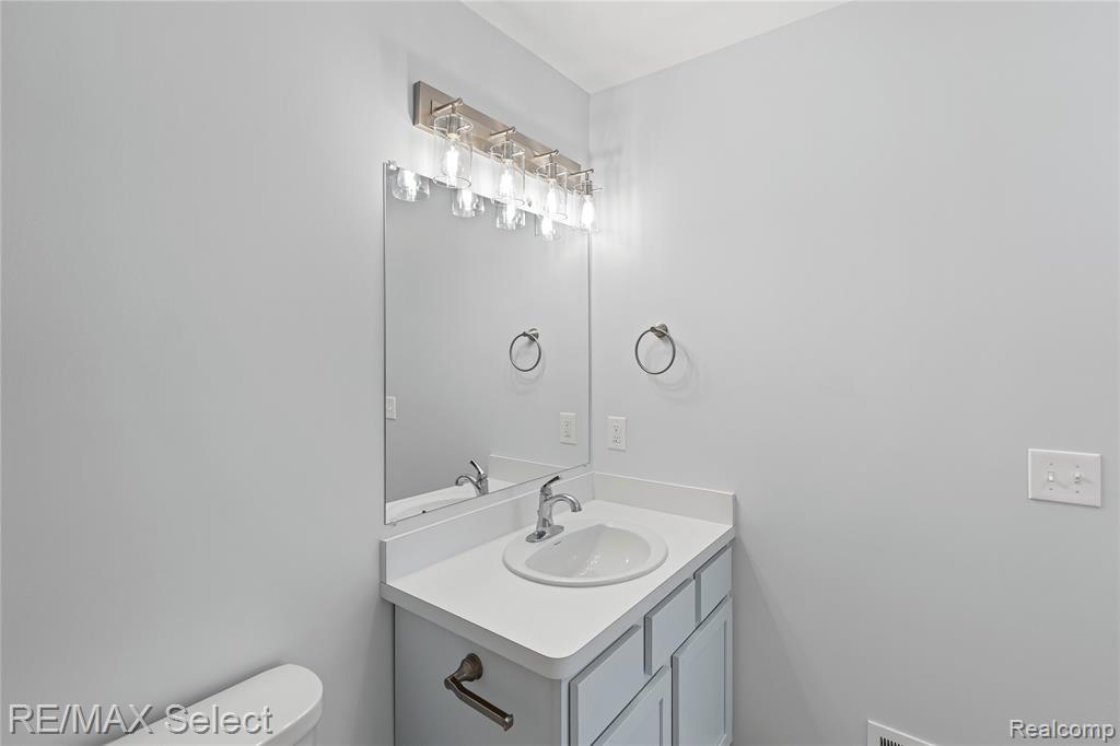 4487 Home Town Drive, Flint, MI 48506 — Photo 10