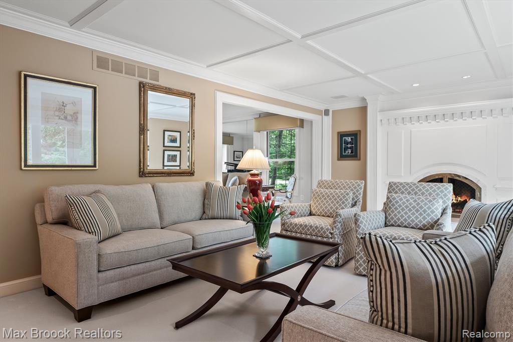 6280 Dakota Circle, Bloomfield Hills, MI 48301 — Photo 4