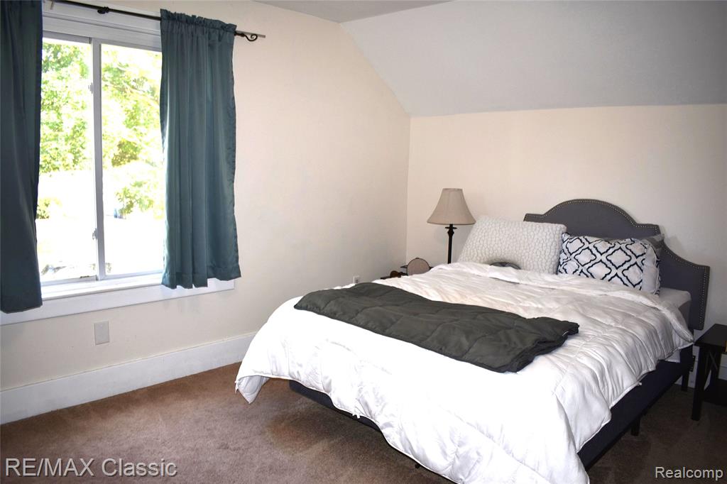 135 Park Avenue, Holly, MI 48442 — Photo 19