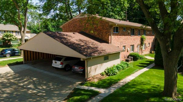 516 NEFF Lane Lane, Grosse Pointe, MI 48230 — Photo 24