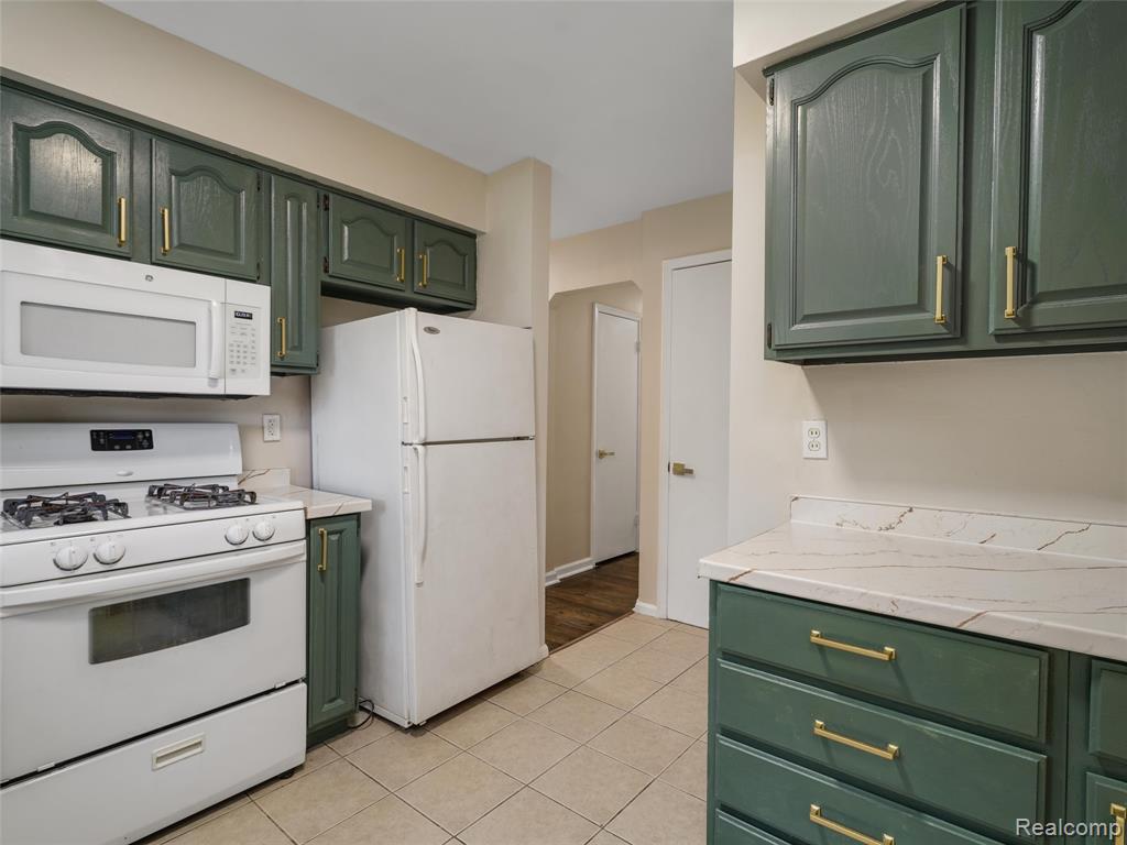 96 Oneida Street, Pontiac, MI 48341 — Photo 2