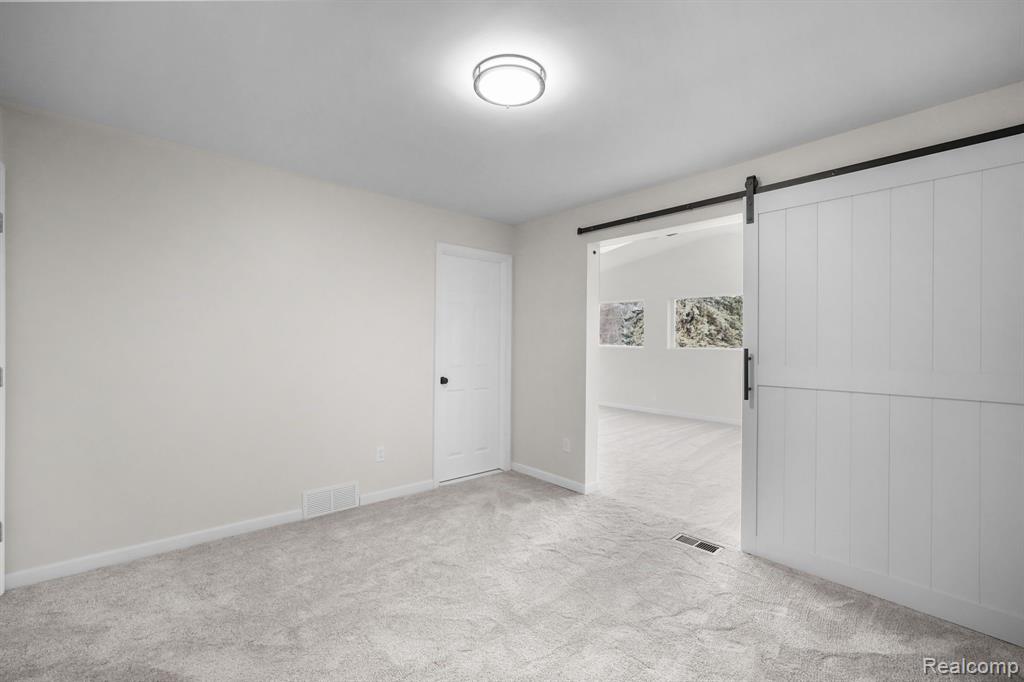 8898 Bishop Road, Brighton, MI 48116 — Photo 16