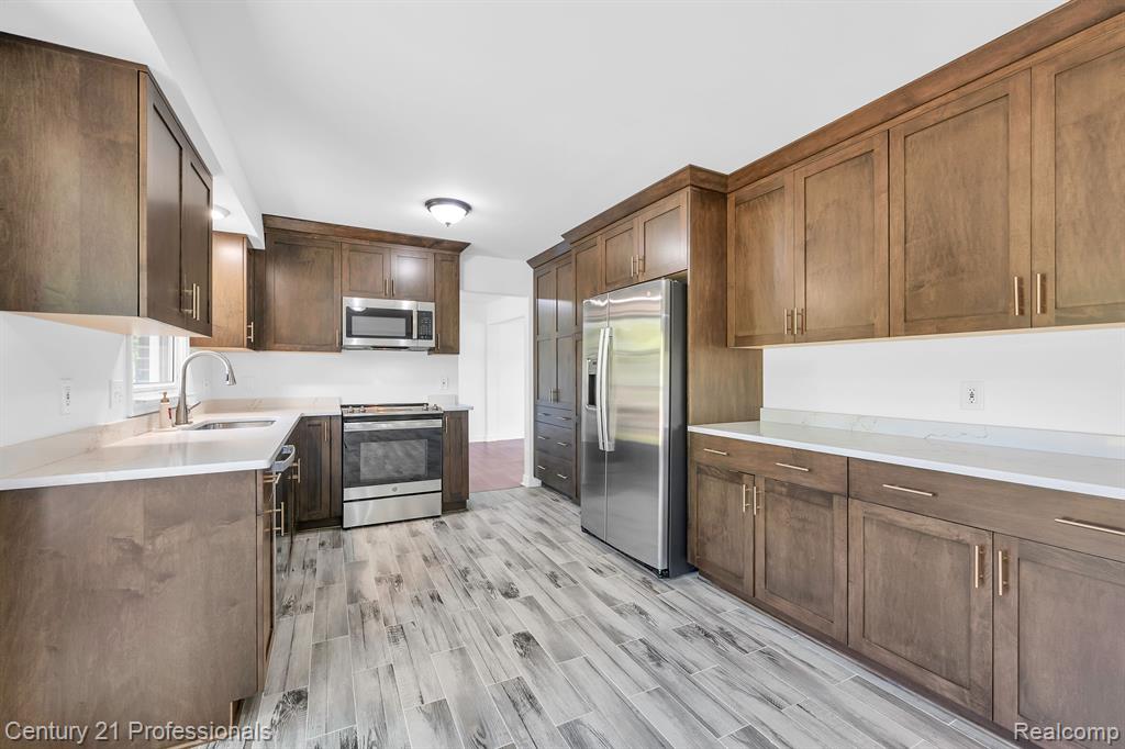 52536 BELLE VERNON, Shelby Twp, MI 48316 — Photo 14