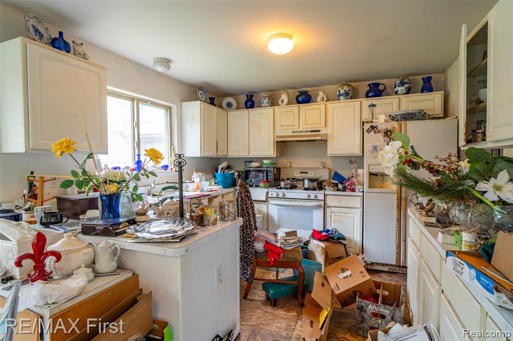 46466 SERENITY Drive, Macomb, MI 48044 — Photo 18