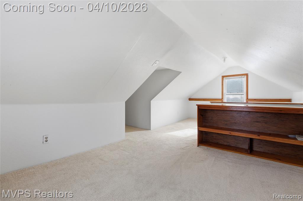 6421 Cloverton Drive, Waterford, MI 48329 — Photo 13
