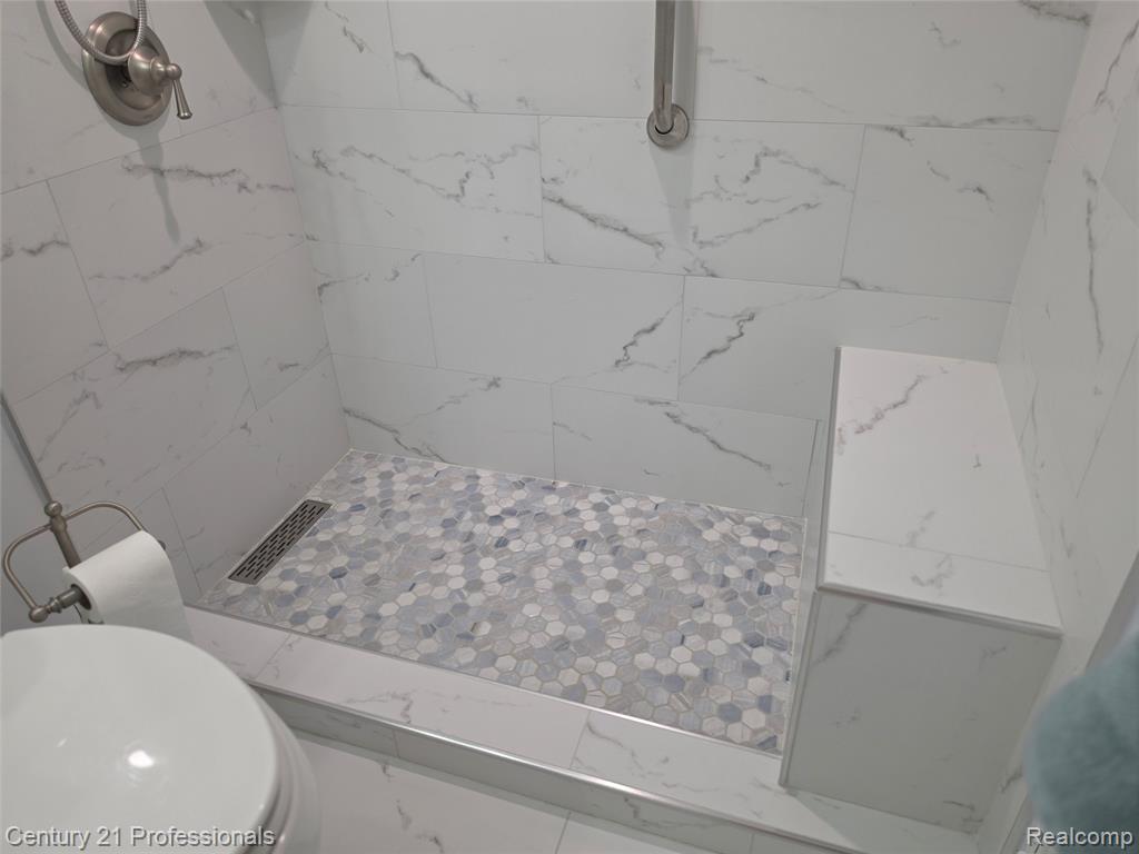 40318 Newport Drive, Plymouth, MI 48170 — Photo 30
