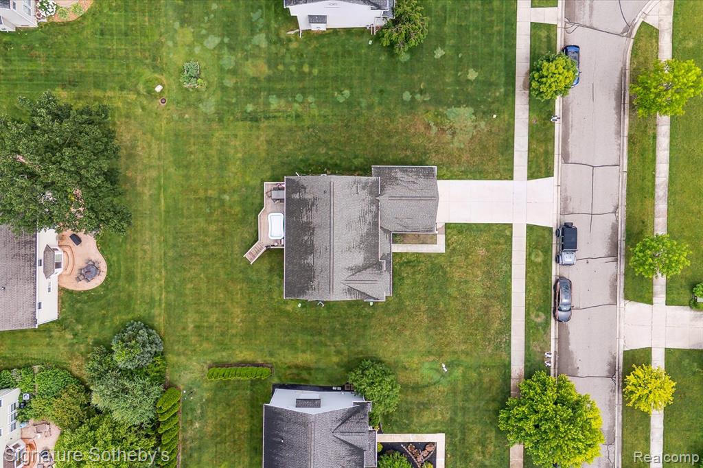 8926 El Dorado Drive N, White Lake, MI — Photo 59