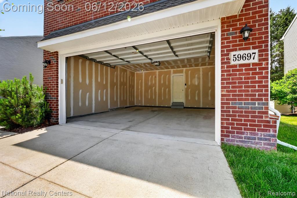 59697 TWIN PINES Drive, New Hudson, MI 48165 — Photo 37