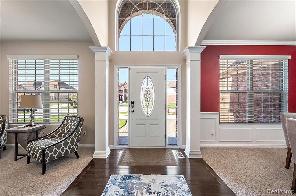 4366 S Lake Lane, Shelby Twp, MI 48316 — Photo 13