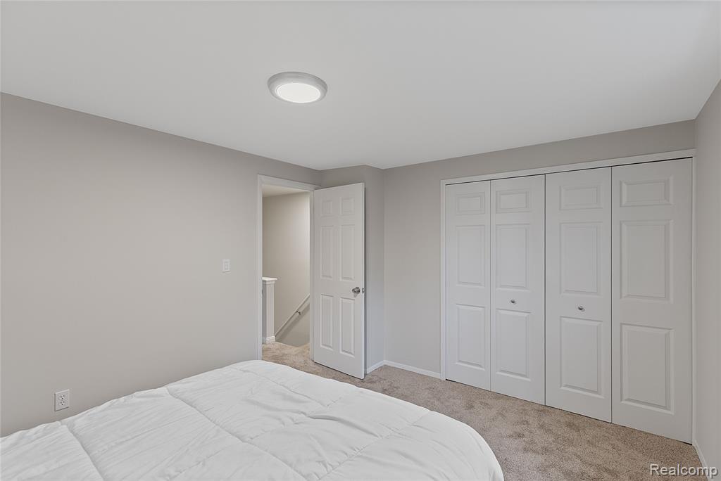 45311 Kensington St., Utica, MI 48317 — Photo 17