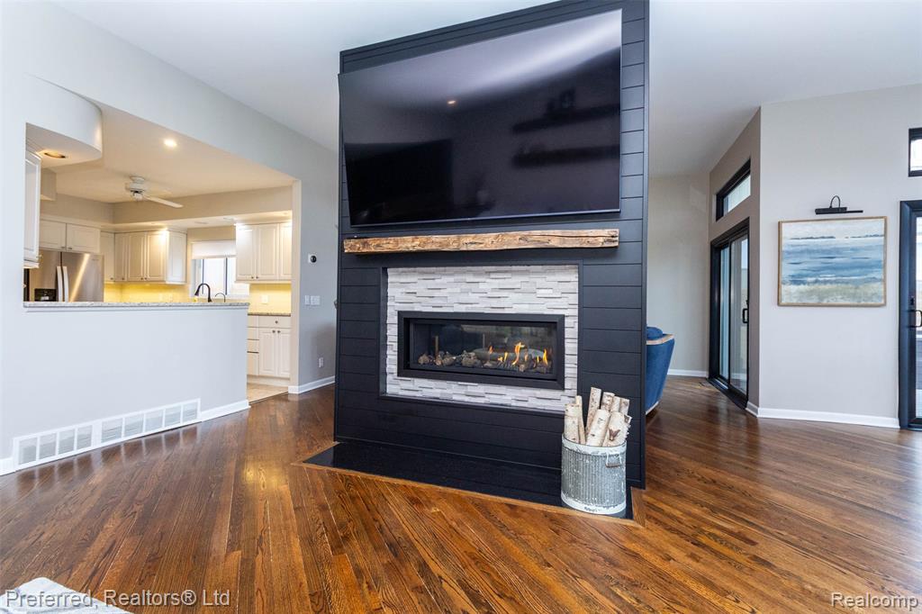 8783 Cooley Beach Drive, White Lake, MI — Photo 13