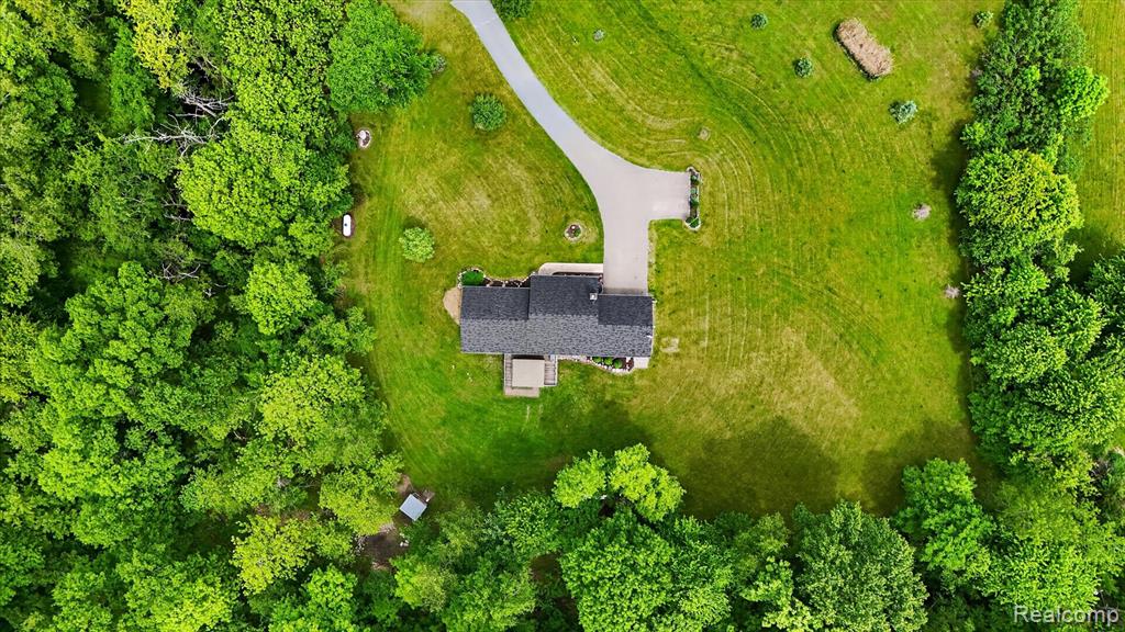 9565 Crofoot Road, Fowlerville, MI 48836 — Photo 52