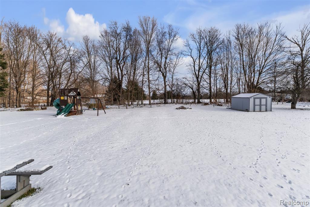 166 Crooked Limb Drive, Lapeer, MI 48446 — Photo 40