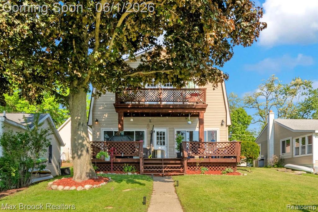 8860 Rushside Drive, Pinckney, MI 48169