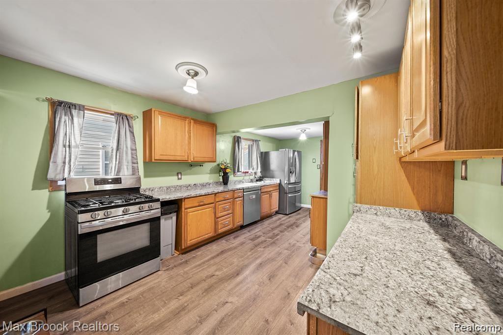 7713 JACKSON Street, Taylor, MI — Photo 4