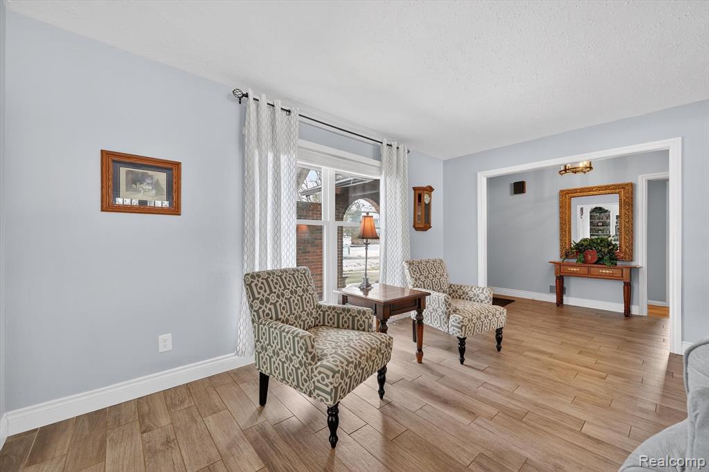 5397 Sutton Place, Grand Blanc, MI 48439 — Photo 4