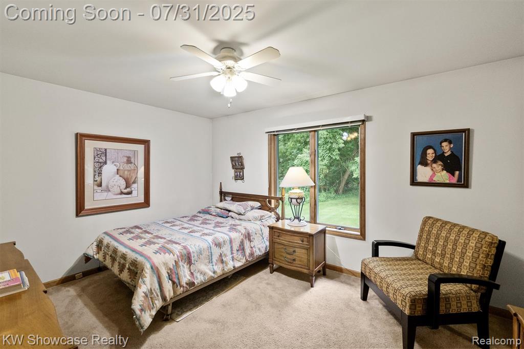 9523 Chaumont Drive, Commerce Twp, MI 48382 — Photo 12