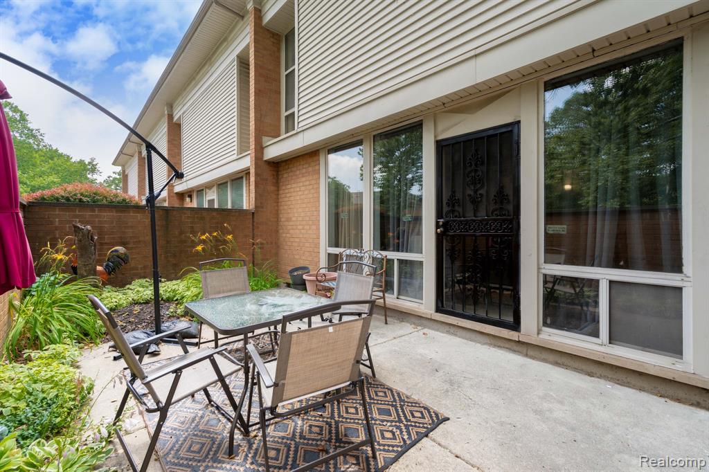 1116 Stafford Place, Detroit, MI 48207 — Photo 6