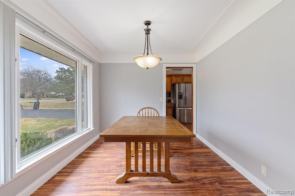 724 NICHOLS Road, Auburn Hills, MI 48326 — Photo 12