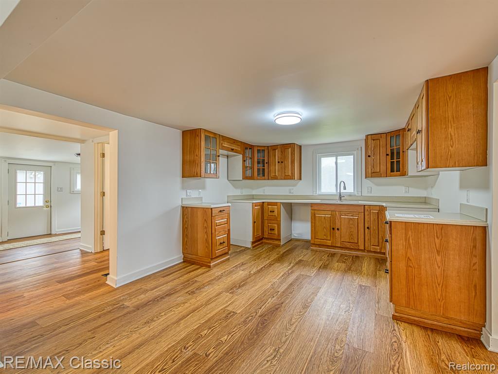 9509 Main Street, Whitmore Lake, MI 48189 — Photo 5